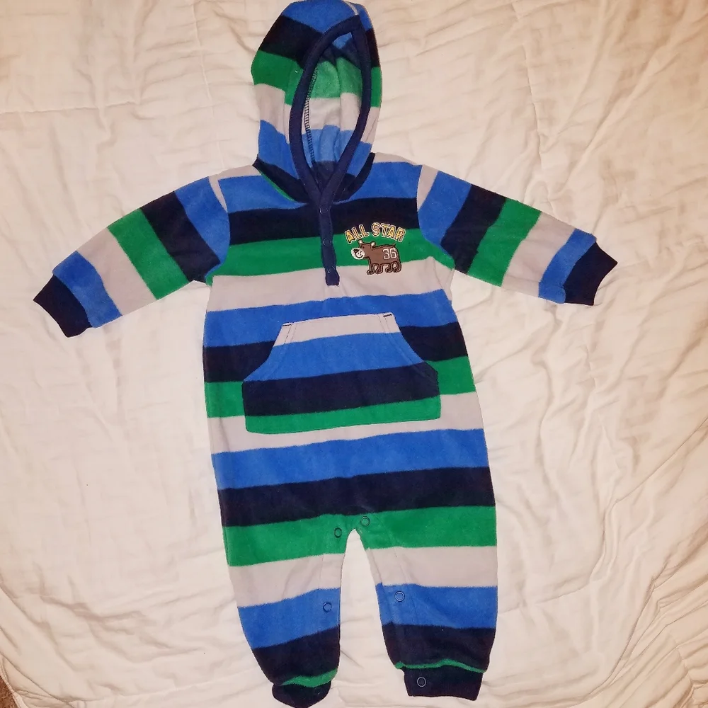 🤑5/$25 Fleece striped hooded one piece, 9M